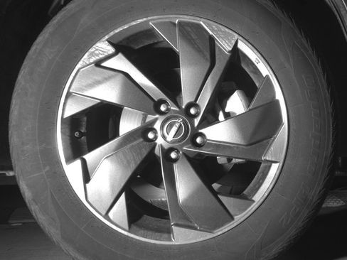 Used 2025 Nissan Rogue SV AWD/4WD image 13