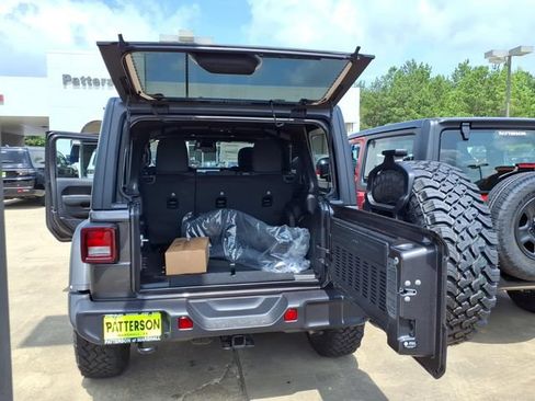 New 2026 Jeep Wrangler Unlimited Sport AWD/4WD image 17
