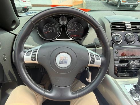 Used 2009 Saturn Sky w/ Premium Trim Package RWD image 9