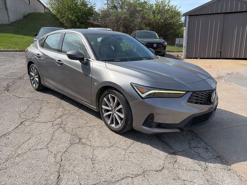 Used 2023 Acura Integra image 3