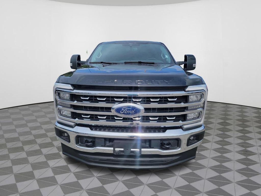 Used 2024 Ford F250 Lariat AWD/4WD image 3