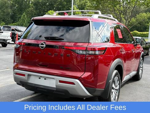 Certified 2023 Nissan Pathfinder SL w/ Black Appearance Package AWD/4WD image 7