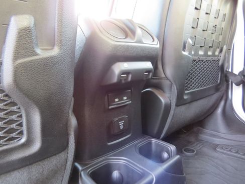 Used 2023 Jeep Gladiator Rubicon w/ LED Lighting Group image 17