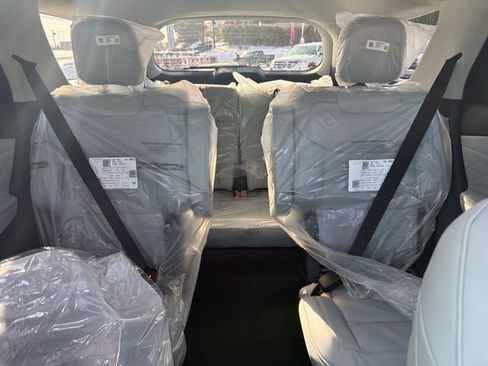 New 2026 Ford Explorer Platinum w/ LUX Leather Package AWD/4WD image 22