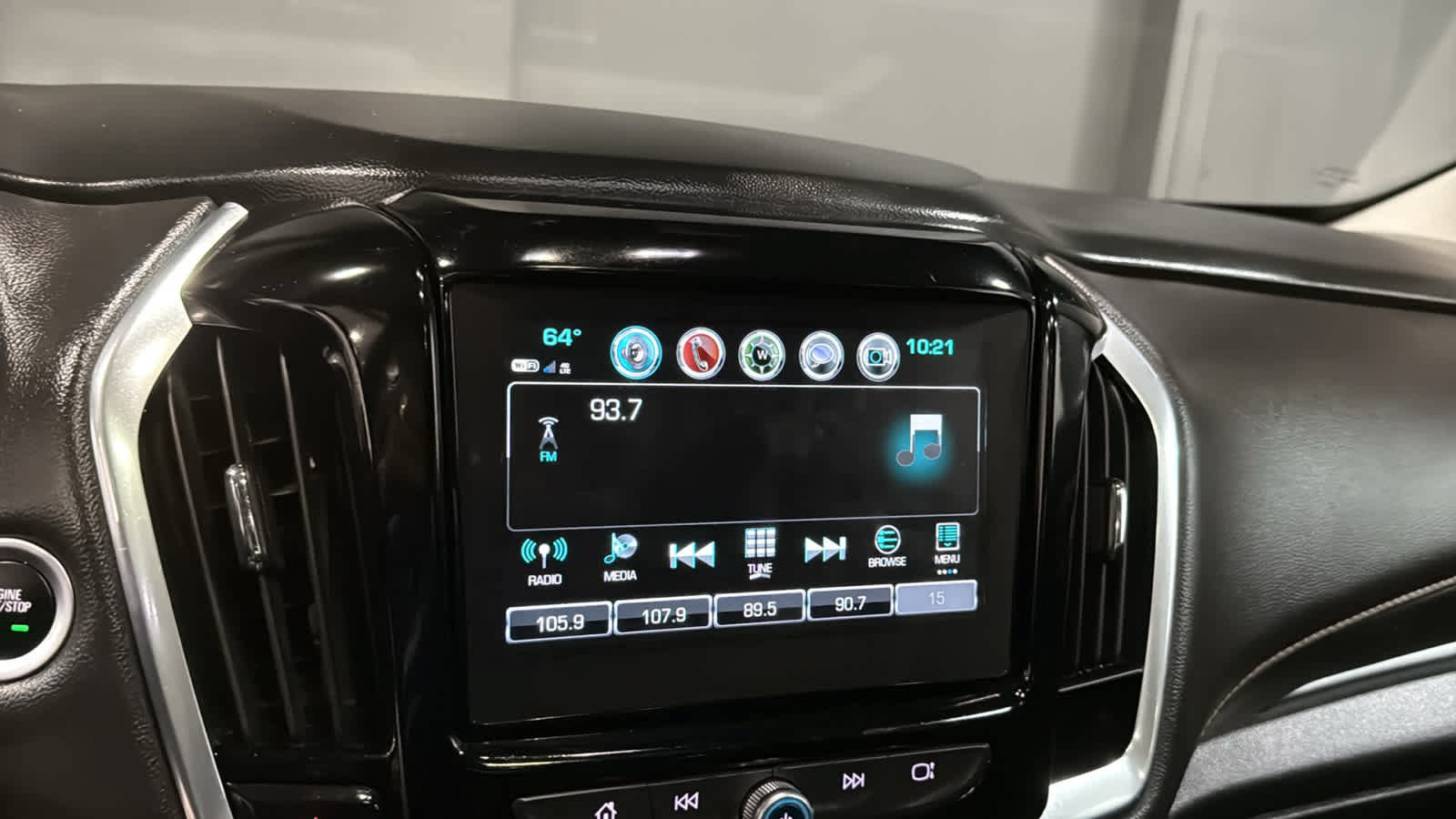 Used 2019 Chevrolet Traverse LT w/ LT Premium Package AWD/4WD image 15