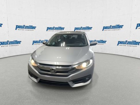 Used 2016 Honda Civic EX-T image 4