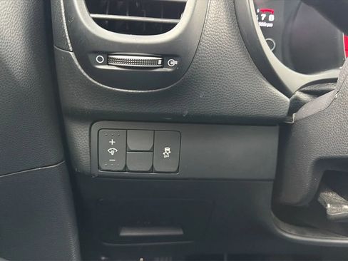 Used 2019 Kia Soul FWD image 15