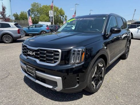 Certified 2023 Kia Telluride S w/ S Sunroof Package AWD/4WD image 1