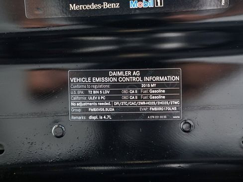 Used 2015 Mercedes-Benz S 550 Sedan image 35