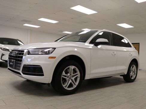Used 2018 Audi Q5 2.0T Premium AWD/4WD image 2