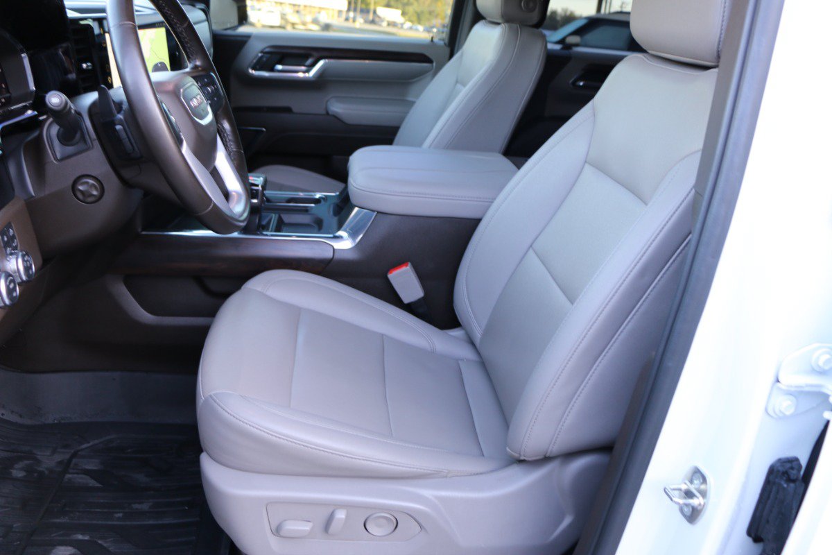 Used 2024 GMC Sierra 1500 SLT w/ SLT Convenience Package AWD/4WD image 27