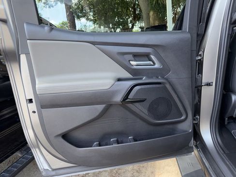 Used 2026 Chevrolet Silverado EV Trail Boss AWD/4WD image 37