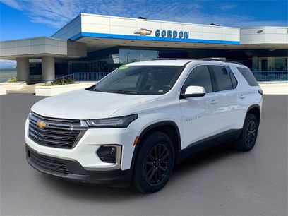 Used 2023 Chevrolet Traverse LT