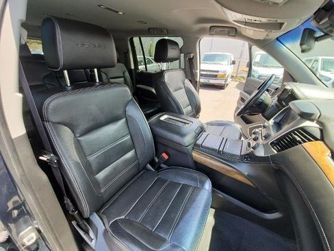 Used 2020 GMC Yukon XL Denali AWD/4WD image 29