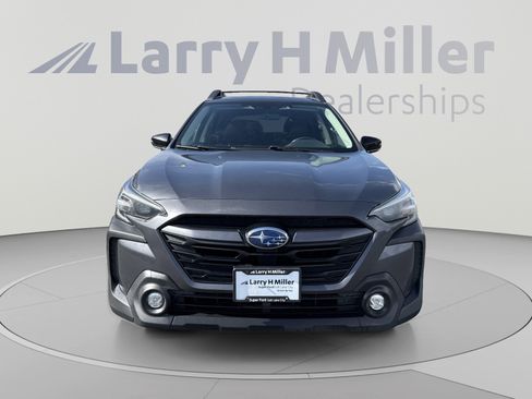 Used 2023 Subaru Outback Premium AWD/4WD image 8