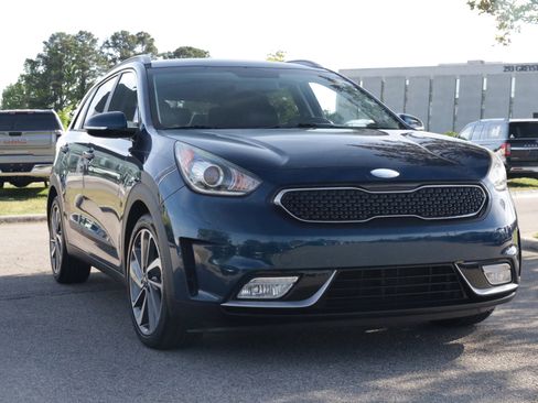 Used 2017 Kia Niro Touring image 8