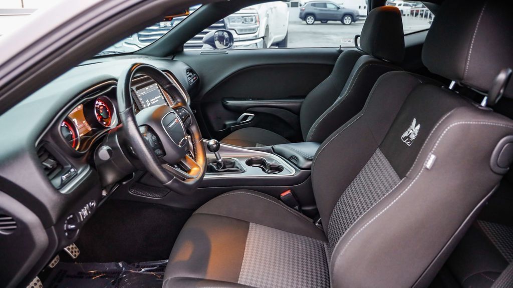 Used 2022 Dodge Challenger R/T Scat Pack RWD image 21