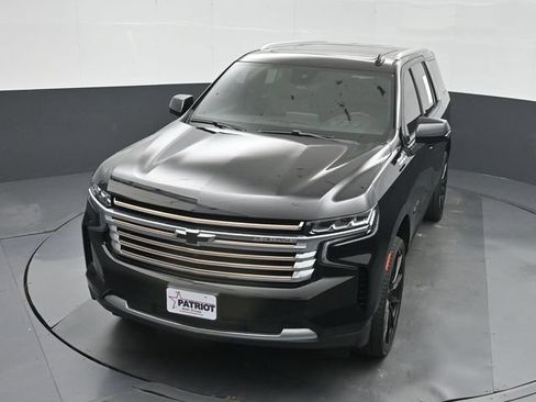 Used 2024 Chevrolet Tahoe High Country AWD/4WD image 45
