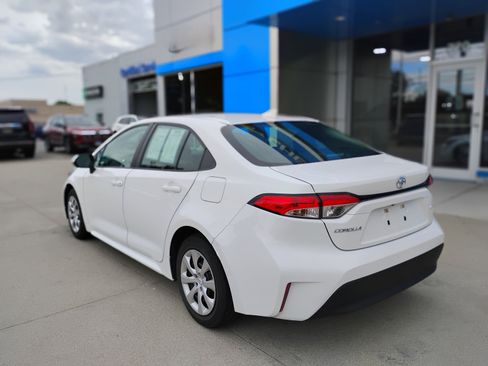Used 2024 Toyota Corolla LE FWD image 7