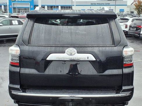 Used 2022 Toyota 4Runner Limited image 26