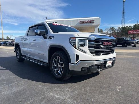 Used 2023 GMC Sierra 1500 SLT image 3