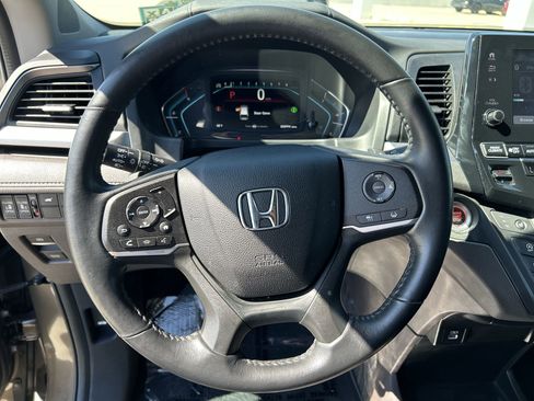 Used 2023 Honda Odyssey EX-L image 11