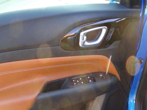 Certified 2025 Jeep Compass Limited w/ Elite Group image 16