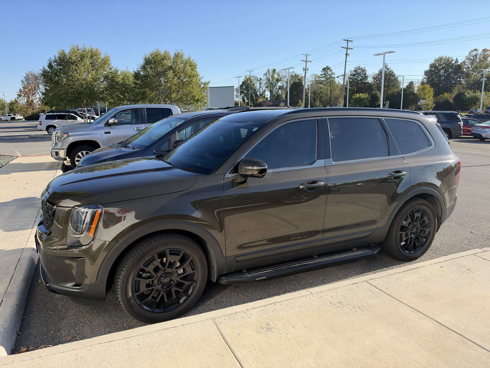 Used 2021 Kia Telluride SX w/ SX Prestige Package AWD/4WD image 1