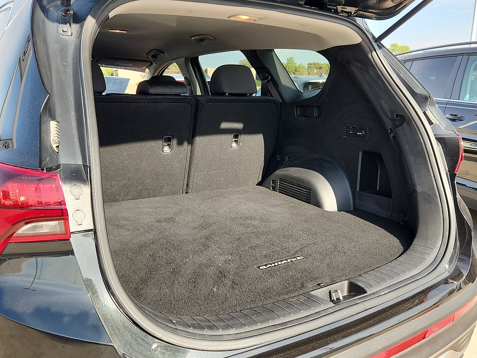 Used 2023 Hyundai Santa Fe SE FWD image 9