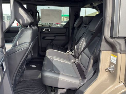 New 2026 Ford Bronco Badlands AWD/4WD image 27