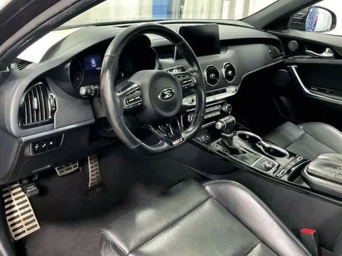 Used 2020 Kia Stinger GT-Line w/ Sun & Sound Package AWD/4WD image 8