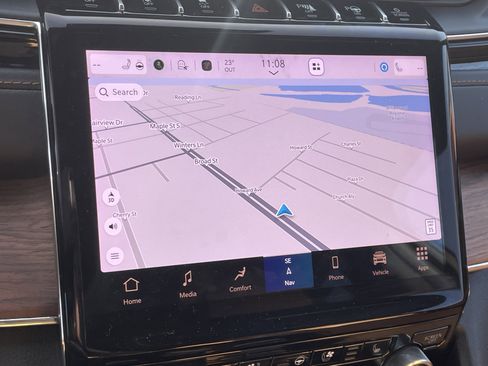 Used 2023 Jeep Grand Cherokee L Summit w/ Advanced Protech Group IV image 28