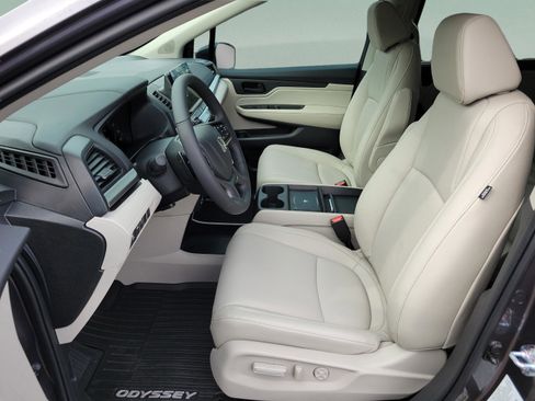 New 2026 Honda Odyssey EX-L image 13
