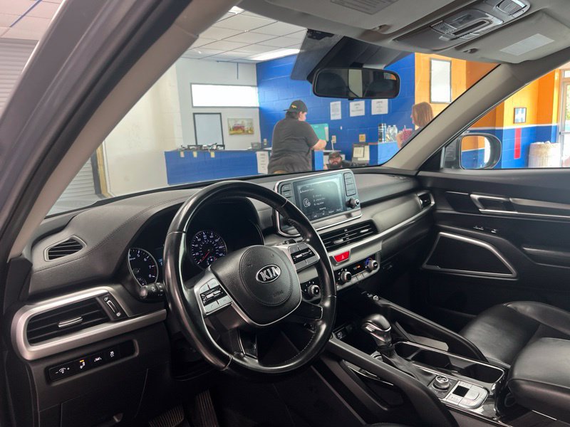 Used 2020 Kia Telluride S AWD/4WD image 17