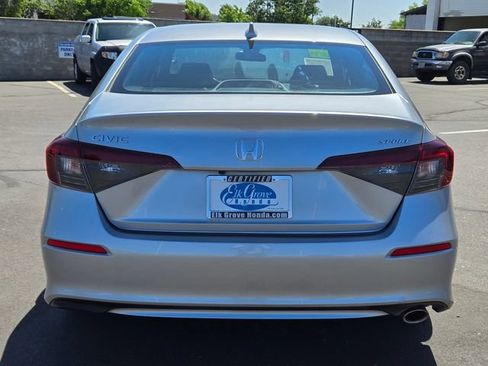 Used 2025 Honda Civic Sport image 5