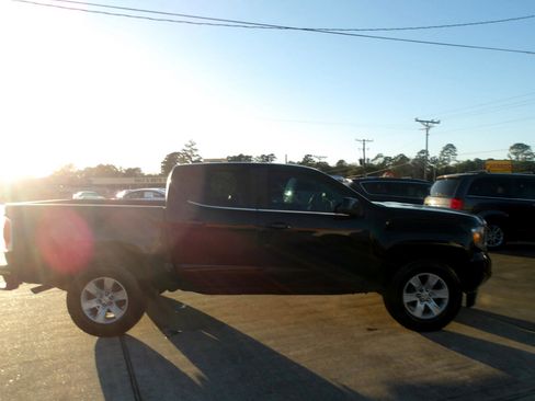 Used 2018 GMC Canyon SLE w/ SLE Convenience Package image 5