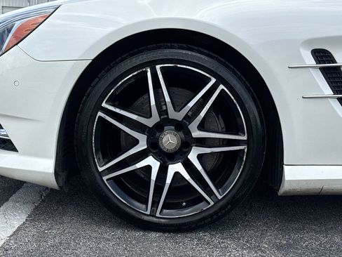 Used 2015 Mercedes-Benz SL 550 image 6