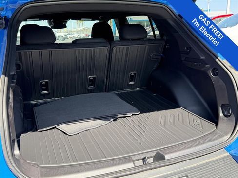 New 2026 Chevrolet Equinox EV LT w/ Comfort Package AWD/4WD image 8