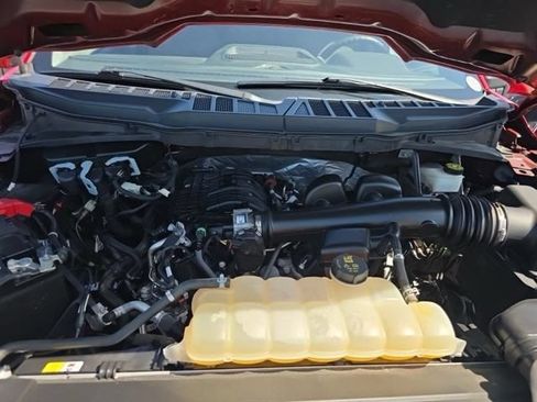 Used 2023 Ford F150 XLT AWD/4WD image 9