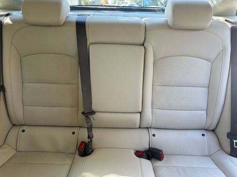 Used 2024 Chevrolet Malibu LT image 32