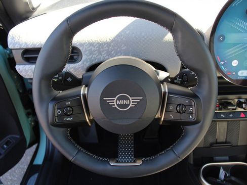 Used 2025 MINI Cooper S FWD image 21