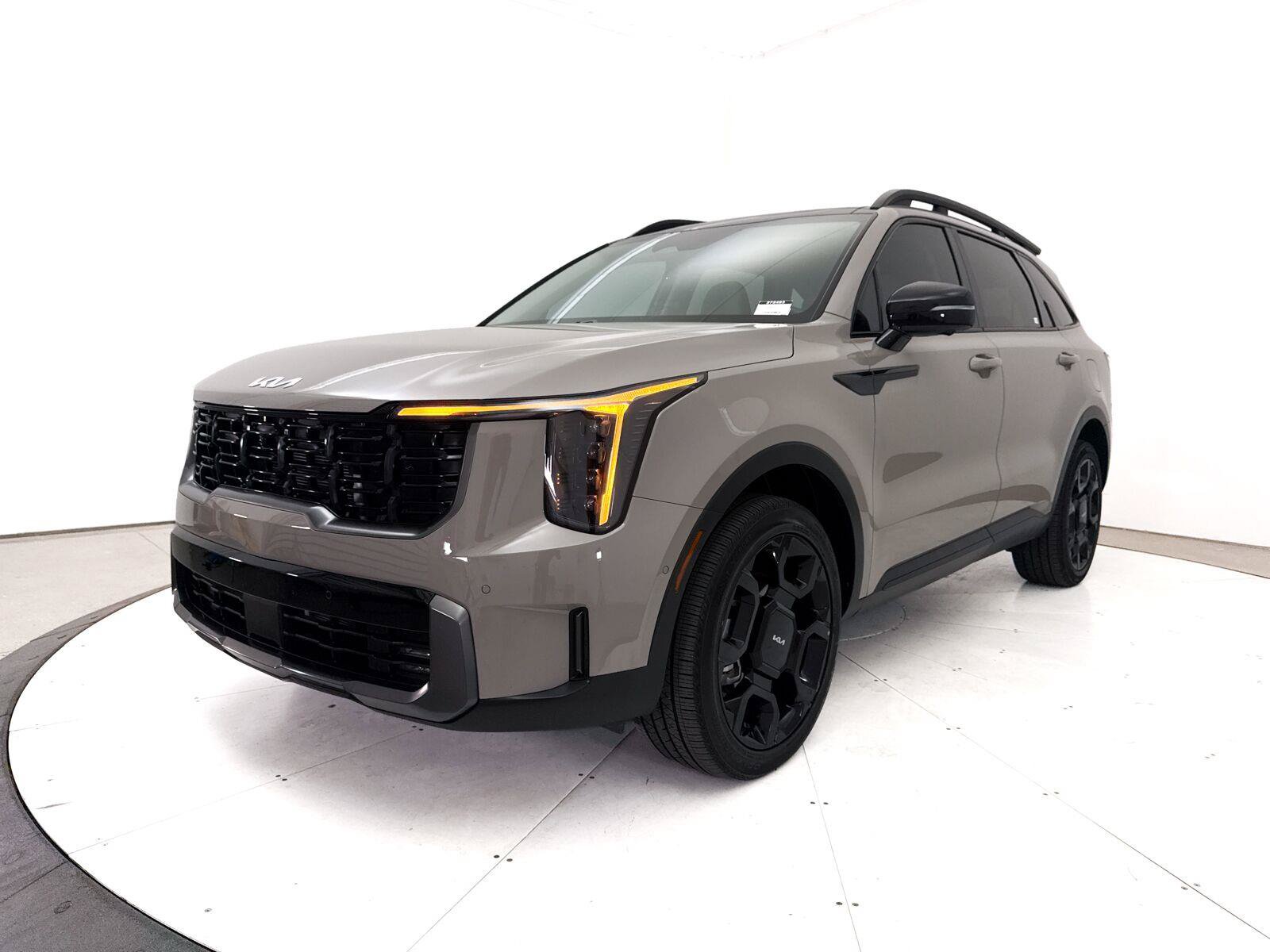 Used 2024 Kia Sorento SX AWD/4WD image 16