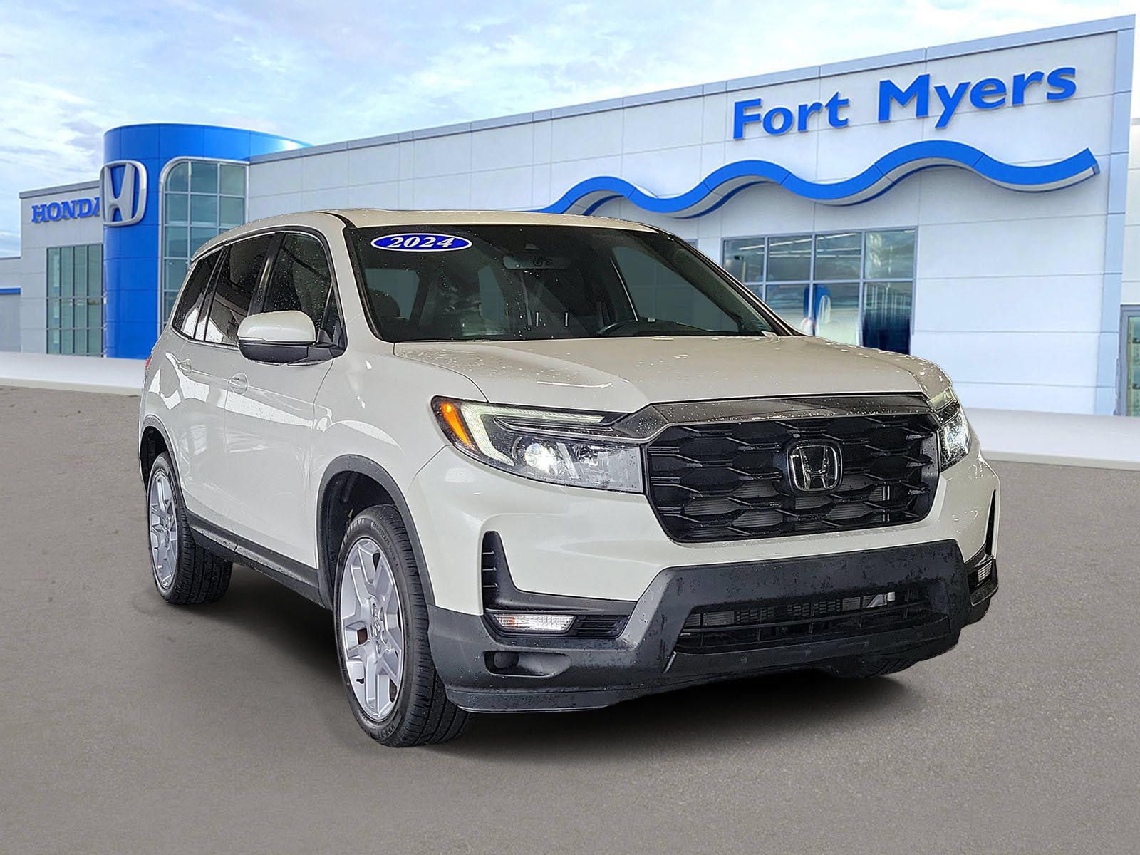 Used 2024 Honda Passport EX-L image 1