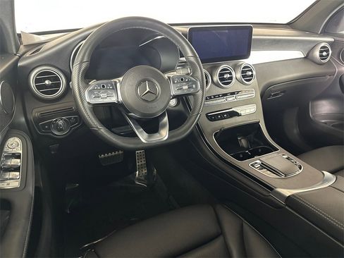 Certified 2022 Mercedes-Benz GLC 300 image 25