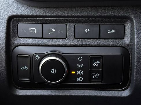 Used 2023 Ford F250 Lariat w/ Lariat Ultimate Package AWD/4WD image 26