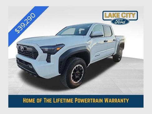 Used 2025 Toyota Tacoma TRD Off-Road image 1