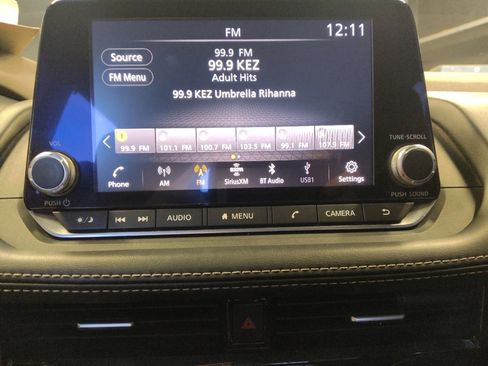 Used 2021 Nissan Rogue SL image 25