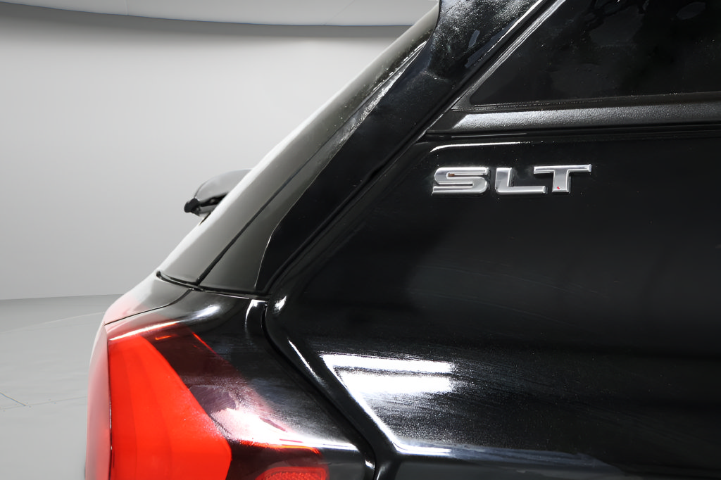 Used 2019 GMC Terrain SLT w/ Preferred Package FWD image 8