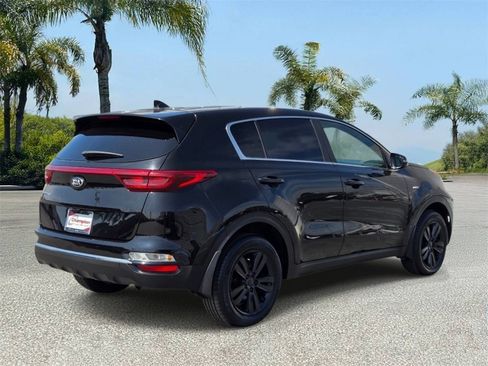 Used 2022 Kia Sportage LX w/ LX AWD Value Edition Package image 4