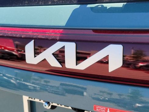New 2026 Kia Seltos EX FWD image 8